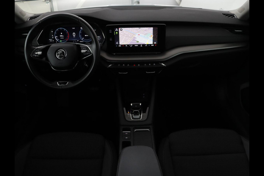 Škoda Octavia 1.5 e-TSI Business Edition | Stoelverwarming | Trekhaak | Keyless | Carplay | Navigatie | Full LED | Parkeerhulp | Digital Cockpit | Climate control | Cruise control