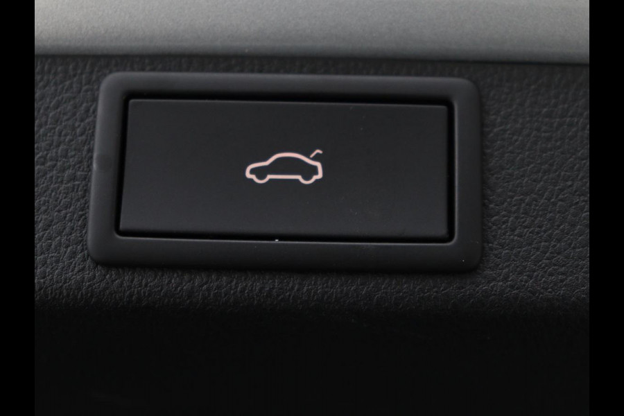 Škoda Octavia 1.5 e-TSI Business Edition | Stoelverwarming | Trekhaak | Keyless | Carplay | Navigatie | Full LED | Parkeerhulp | Digital Cockpit | Climate control | Cruise control