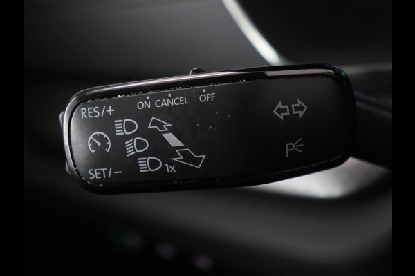 Škoda Octavia 1.5 e-TSI Business Edition | Stoelverwarming | Trekhaak | Keyless | Carplay | Navigatie | Full LED | Parkeerhulp | Digital Cockpit | Climate control | Cruise control