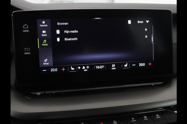 Škoda Octavia 1.5 e-TSI Business Edition | Stoelverwarming | Trekhaak | Keyless | Carplay | Navigatie | Full LED | Parkeerhulp | Digital Cockpit | Climate control | Cruise control