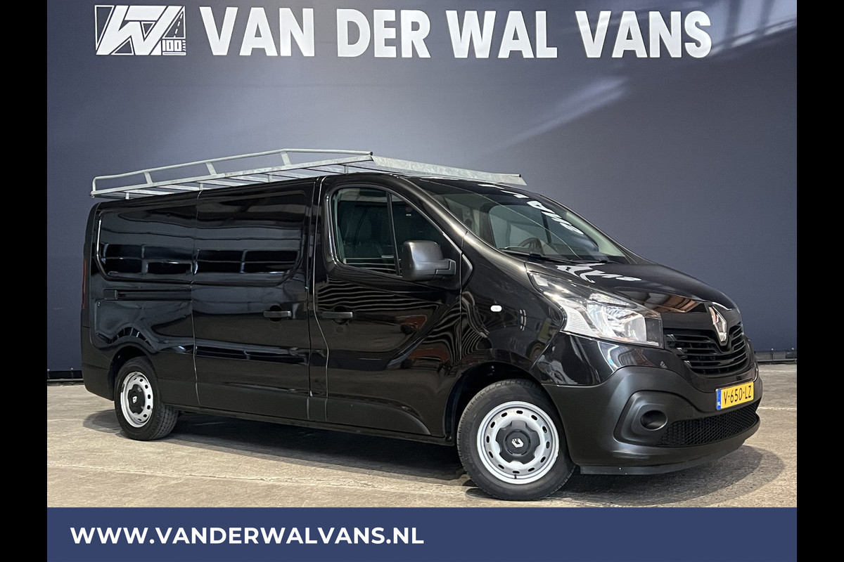 Renault Trafic 1.6 dCi 125 pk L2H1 Euro6 Airco | Navigatie | Trekhaak | Cruisecontrol | Parkeersensoren Bijrijdersbank Renault Trafic 1.6 dCi 125 pk L2H1 Euro6 Airco | Navigatie | Trekhaak | Cruisecontrol | Parkeersensoren Bijrijdersbank