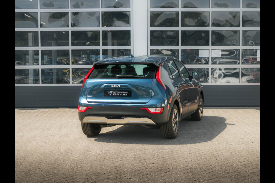 Kia Niro EV Light 64.8 kWh | direct leverbaar l Navi l PDC l Camera | Privatelease vanaf € 584,00