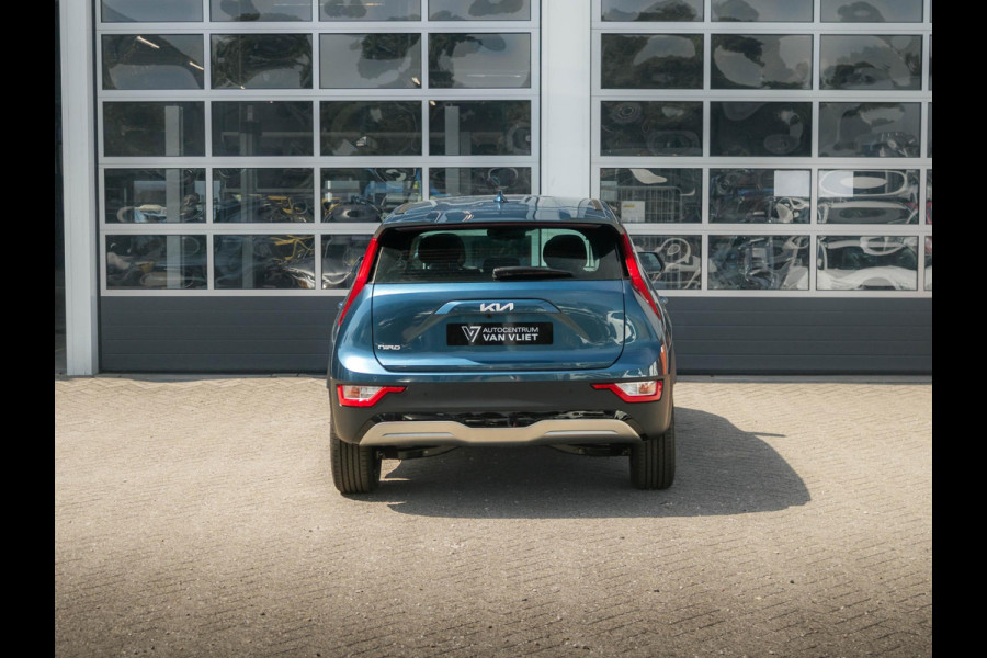 Kia Niro EV Light 64.8 kWh | direct leverbaar l Navi l PDC l Camera | Privatelease vanaf € 584,00