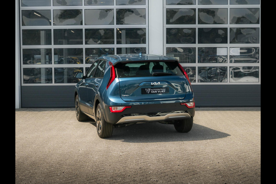 Kia Niro EV Light 64.8 kWh | direct leverbaar l Navi l PDC l Camera | Privatelease vanaf € 584,00