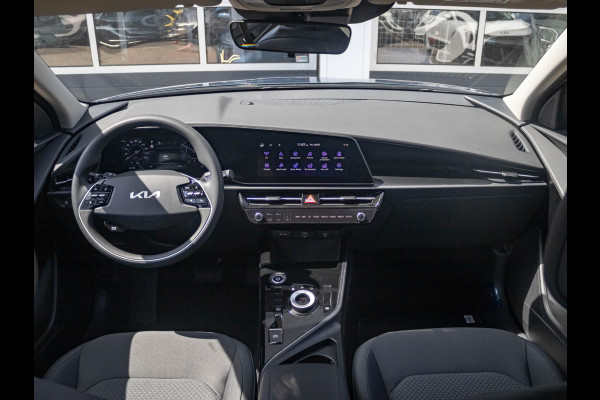 Kia Niro EV Light 64.8 kWh | direct leverbaar l Navi l PDC l Camera | Privatelease vanaf € 584,00