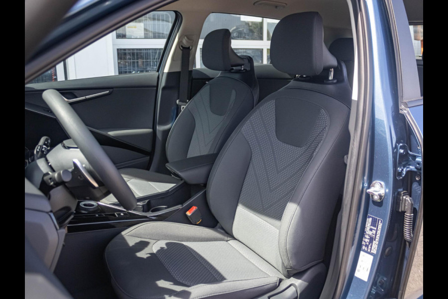 Kia Niro EV Light 64.8 kWh | direct leverbaar l Navi l PDC l Camera | Privatelease vanaf € 584,00