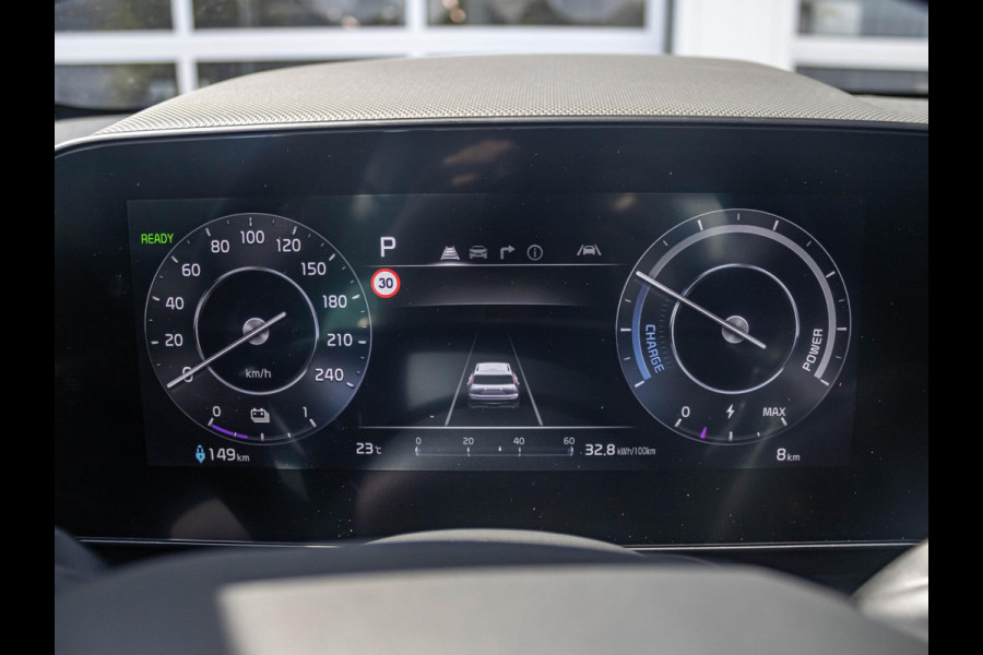 Kia Niro EV Light 64.8 kWh | direct leverbaar l Navi l PDC l Camera | Privatelease vanaf € 584,00