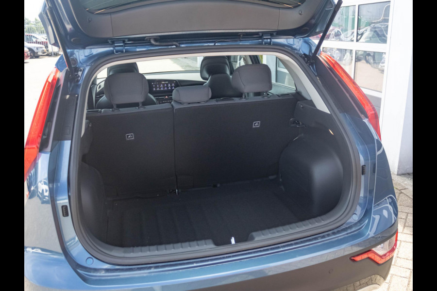 Kia Niro EV Light 64.8 kWh | direct leverbaar l Navi l PDC l Camera | Privatelease vanaf € 584,00
