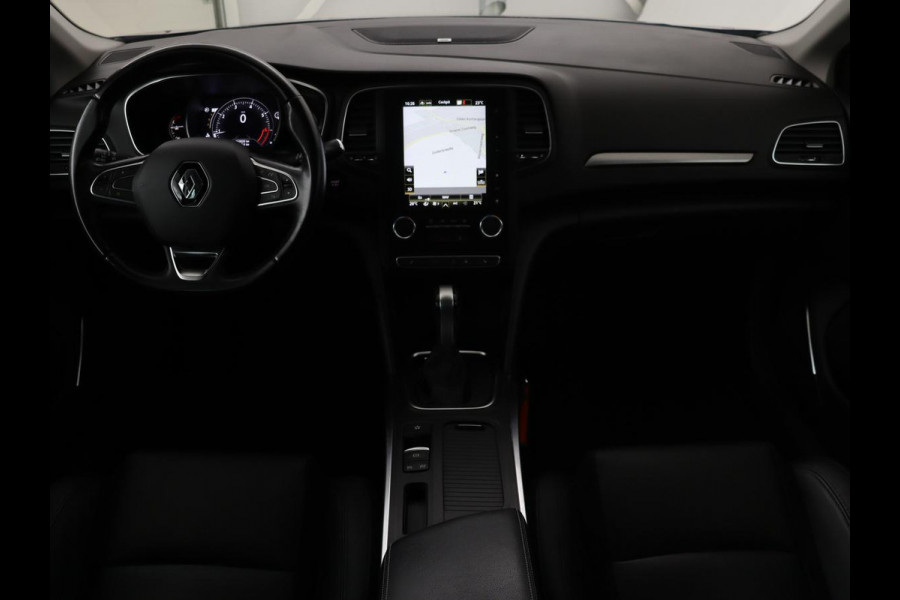 Renault Mégane 1.3 TCe Bose | Leder | Massage | Trekhaak | Carplay | Camera | Climate control | Keyless | Navigatie | Cruise control | DAB