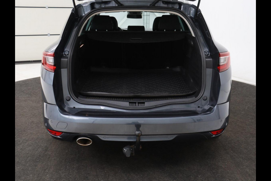 Renault Mégane 1.3 TCe Bose | Leder | Massage | Trekhaak | Carplay | Camera | Climate control | Keyless | Navigatie | Cruise control | DAB