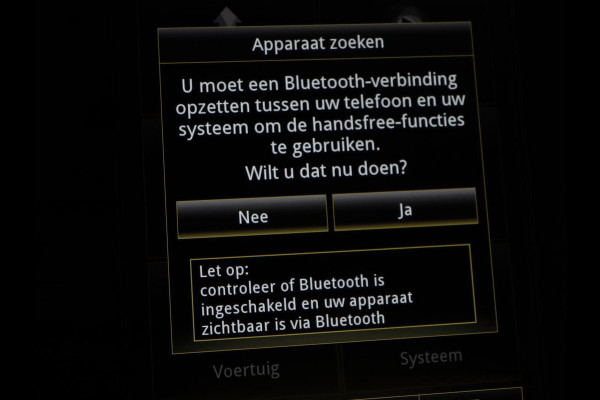 Renault Mégane 1.3 TCe Bose | Leder | Massage | Trekhaak | Carplay | Camera | Climate control | Keyless | Navigatie | Cruise control | DAB