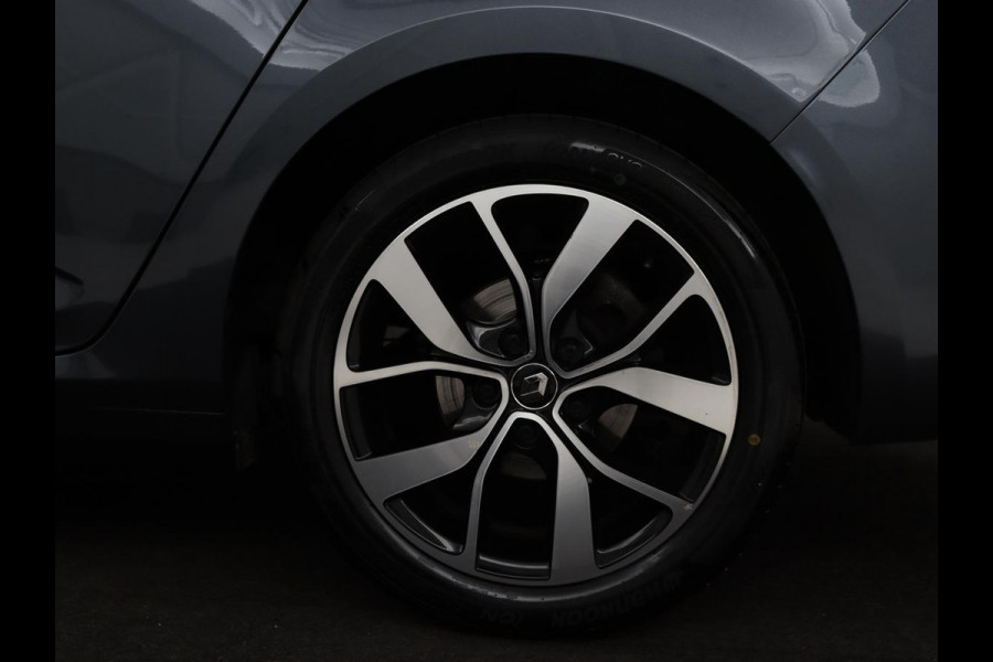 Renault Mégane 1.3 TCe Bose | Leder | Massage | Trekhaak | Carplay | Camera | Climate control | Keyless | Navigatie | Cruise control | DAB