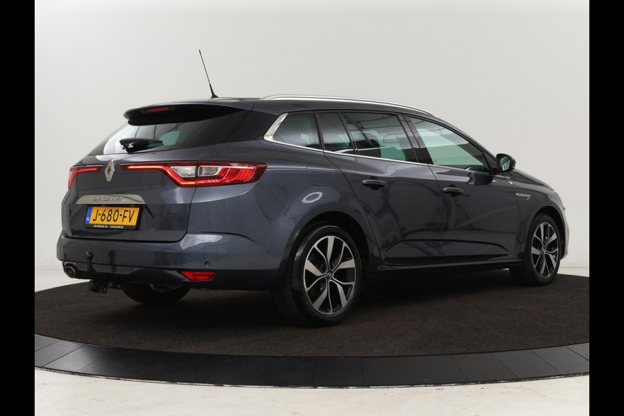 Renault Mégane 1.3 TCe Bose | Leder | Massage | Trekhaak | Carplay | Camera | Climate control | Keyless | Navigatie | Cruise control | DAB