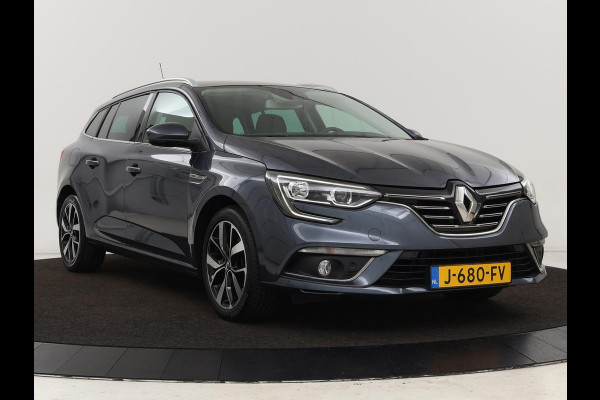 Renault Mégane 1.3 TCe Bose | Leder | Massage | Trekhaak | Carplay | Camera | Climate control | Keyless | Navigatie | Cruise control | DAB