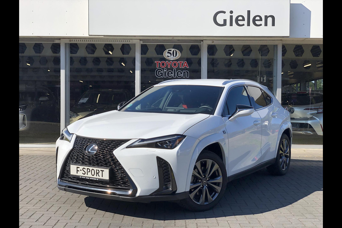 Lexus UX 250h F Sport Line | Facelift, Head up display, Blind Spot, 18 inch, Parkeersensoren, Stoel + Stuurverwarming, Groot scherm Lexus UX 250h F Sport Line | Facelift, Head up display, Blind Spot, 18 inch, Parkeersensoren, Stoel + Stuurverwarming, Groot scherm