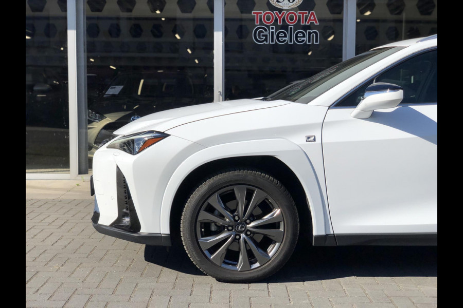 Lexus UX 250h F Sport Line | Facelift, Head up display, Blind Spot, 18 inch, Parkeersensoren, Stoel + Stuurverwarming, Groot scherm