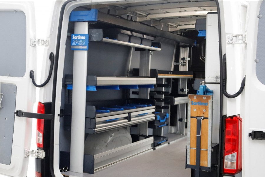 Volkswagen Crafter 35 2.0 TDI 140pk DSG-Automaat L3H2 (L2H1) Navi/Camera/Inrichting 05-2020
