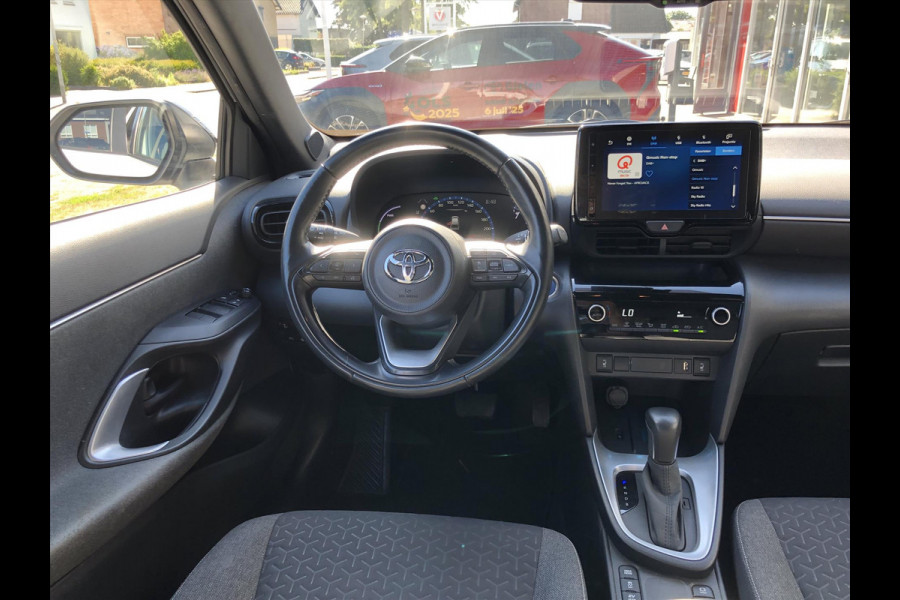 Toyota Yaris Cross 1.5 Hybrid Dynamic Bi-Tone Comfort Pack | Dodehoekherkenning, Parkeersensoren, Stoel + Stuurverwarming, Smart connect