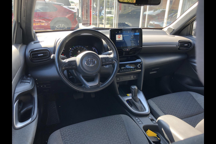 Toyota Yaris Cross 1.5 Hybrid Dynamic Bi-Tone Comfort Pack | Dodehoekherkenning, Parkeersensoren, Stoel + Stuurverwarming, Smart connect