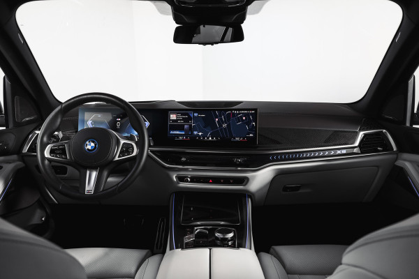 BMW X5 xDrive50e M Sportpakket Pro | Driving Assistant Pro | BMW Individual Leder | Glow Grille | Innovation Pack | Travel assist pack |  S/K-Panodak | Adapt. Cruise | Memory stoelen | Stoelverw.+Ventilatie | Luchtvering | Ele 4662