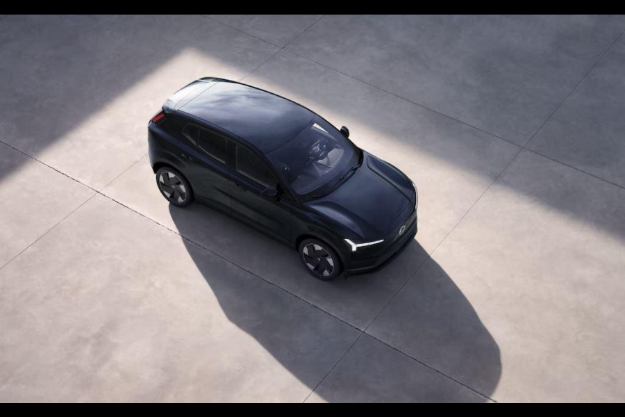 Volvo EX30 272PK Extended Range Plus Nu van € 46.797 voor € 39.297 / Adaptieve Cruise Control / Blis / Getinte ramen vanaf de B-stijl / 19" lichtmetalen velgen / Google infotainment