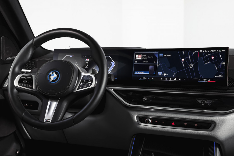 BMW X5 xDrive50e M Sportpakket Pro | Driving Assistant Pro | BMW Individual Leder | Glow Grille | Innovation Pack | Travel assist pack |  S/K-Panodak | Adapt. Cruise | Memory stoelen | Stoelverw.+Ventilatie | Luchtvering | Ele 4662