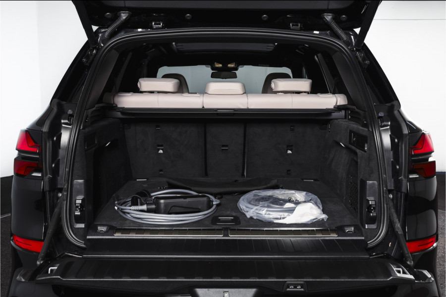 BMW X5 xDrive50e M Sportpakket Pro | Driving Assistant Pro | BMW Individual Leder | Glow Grille | Innovation Pack | Travel assist pack |  S/K-Panodak | Adapt. Cruise | Memory stoelen | Stoelverw.+Ventilatie | Luchtvering | Ele 4662