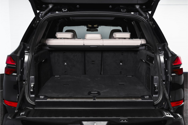 BMW X5 xDrive50e M Sportpakket Pro | Driving Assistant Pro | BMW Individual Leder | Glow Grille | Innovation Pack | Travel assist pack |  S/K-Panodak | Adapt. Cruise | Memory stoelen | Stoelverw.+Ventilatie | Luchtvering | Ele 4662