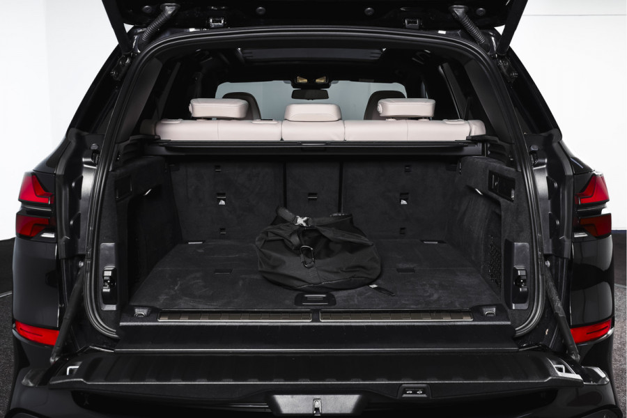 BMW X5 xDrive50e M Sportpakket Pro | Driving Assistant Pro | BMW Individual Leder | Glow Grille | Innovation Pack | Travel assist pack |  S/K-Panodak | Adapt. Cruise | Memory stoelen | Stoelverw.+Ventilatie | Luchtvering | Ele 4662