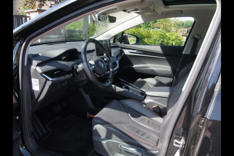 Škoda ENYAQ iV 80 | Panoramadak | Camera | Apple Carplay | Cruise Control | Leer |