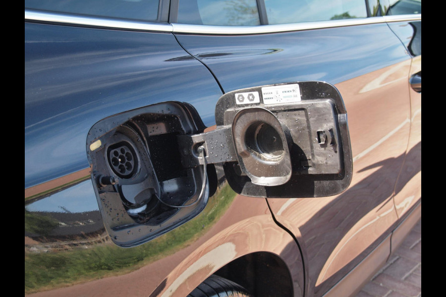 Škoda ENYAQ iV 80 | Panoramadak | Camera | Apple Carplay | Cruise Control | Leer |