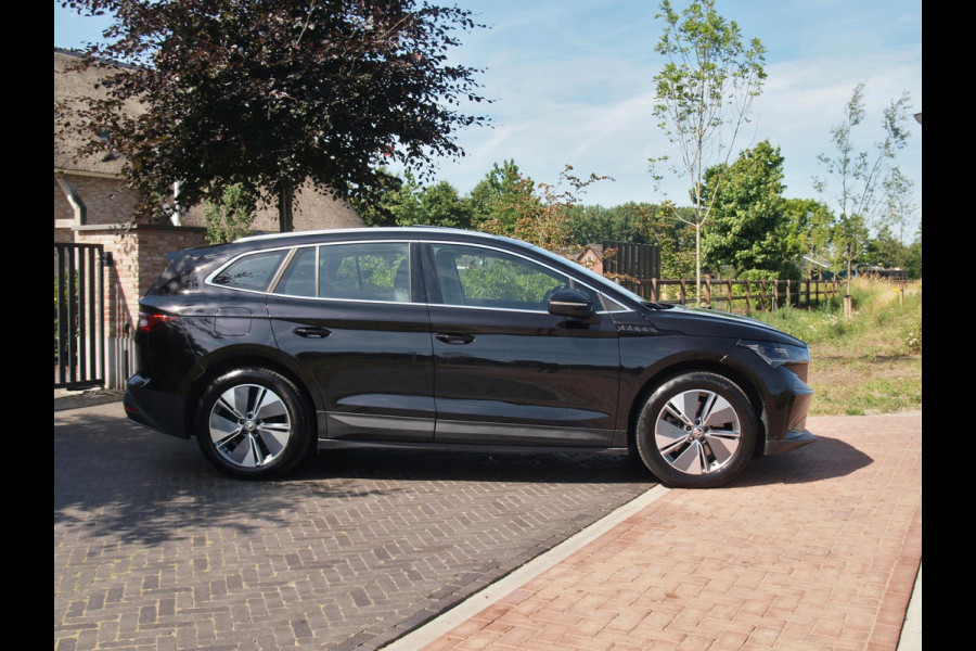 Škoda ENYAQ iV 80 | Panoramadak | Camera | Apple Carplay | Cruise Control | Leer |