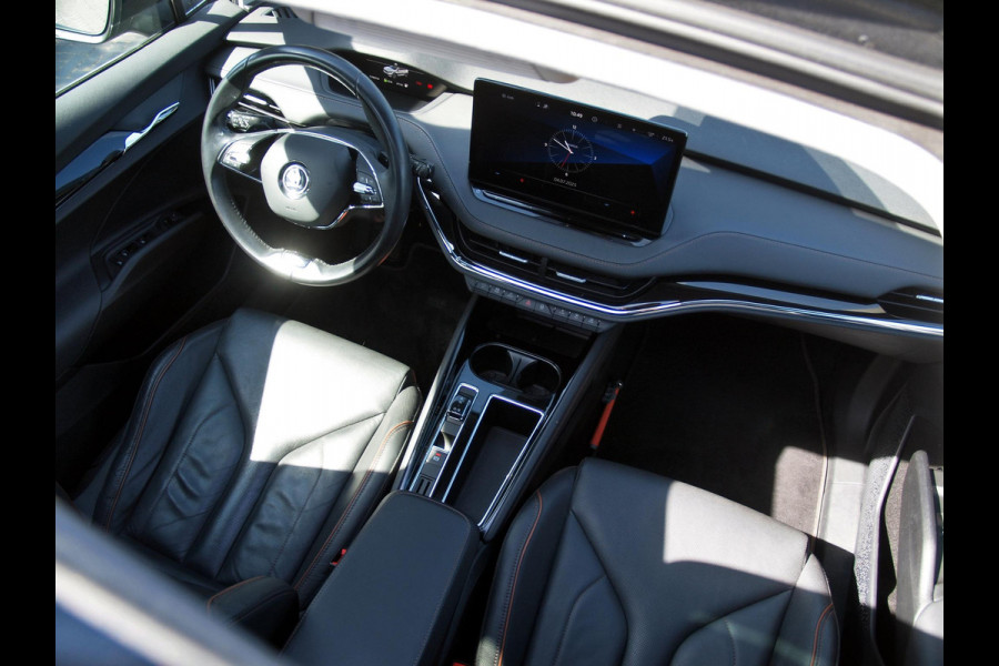 Škoda ENYAQ iV 80 | Panoramadak | Camera | Apple Carplay | Cruise Control | Leer |