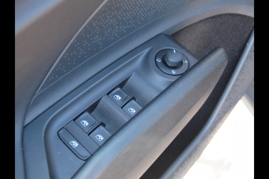 Škoda ENYAQ iV 80 | Panoramadak | Camera | Apple Carplay | Cruise Control | Leer |