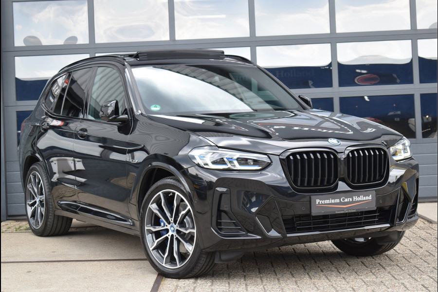BMW X3 xDrive30e M-Sport 292 Pk Pano Trekhaak Shadow Line Navi Camera Laser 20 Inch