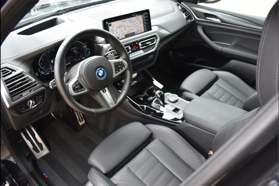 BMW X3 xDrive30e M-Sport 292 Pk Pano Trekhaak Shadow Line Navi Camera Laser 20 Inch