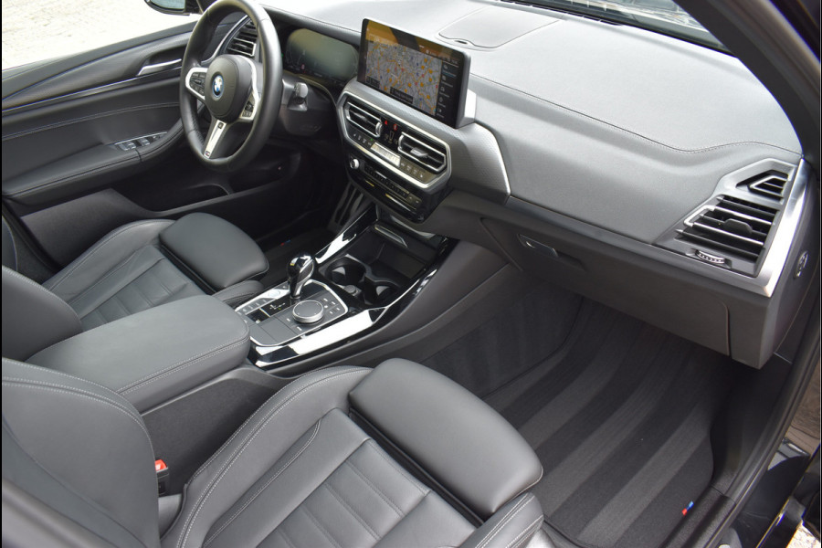 BMW X3 xDrive30e M-Sport 292 Pk Pano Trekhaak Shadow Line Navi Camera Laser 20 Inch