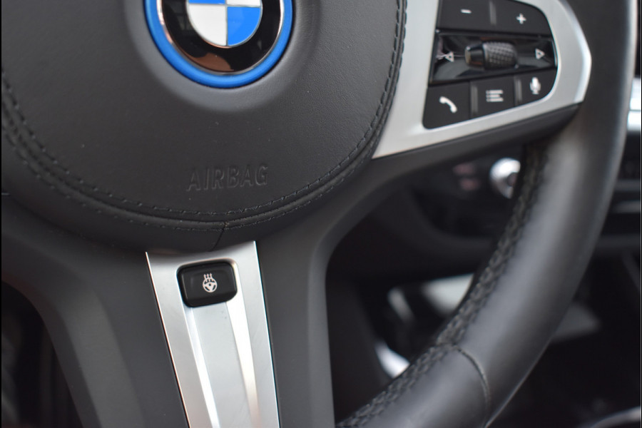 BMW X3 xDrive30e M-Sport 292 Pk Pano Trekhaak Shadow Line Navi Camera Laser 20 Inch