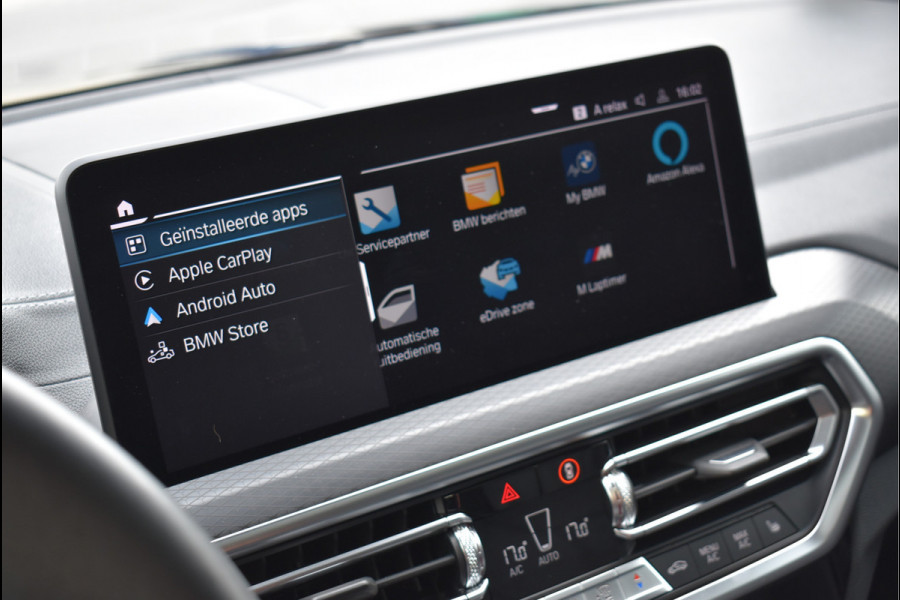BMW X3 xDrive30e M-Sport 292 Pk Pano Trekhaak Shadow Line Navi Camera Laser 20 Inch