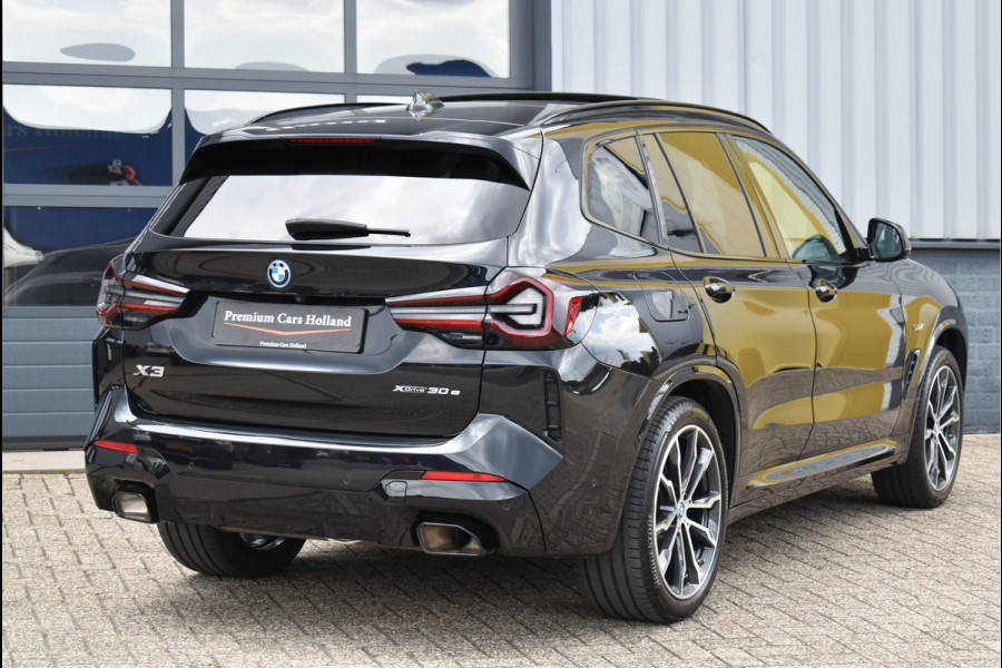 BMW X3 xDrive30e M-Sport 292 Pk Pano Trekhaak Shadow Line Navi Camera Laser 20 Inch