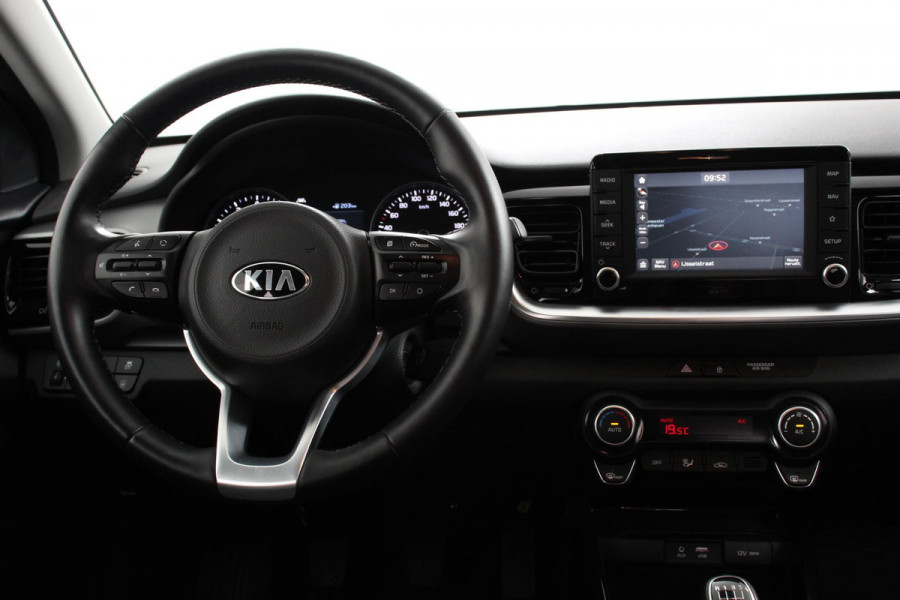 Kia Stonic 1.0 T-GDi 101pk Advance | Navigatie | Climate Control |  Camera | Parkeer Sensoren | Lichtmetalen Velgen | Led | Stoel en Stuurverwarming |
