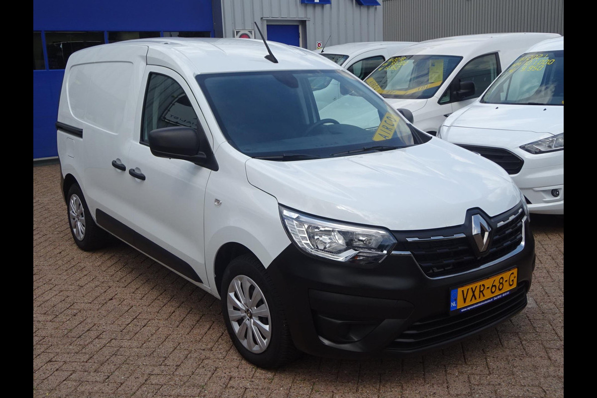 Renault Express 1.5 dCi 75 Comfort + AIRCO GROOT NAVI SCHERM SCHUIFDEUR CRUISE CONTROL Renault Express 1.5 dCi 75 Comfort + AIRCO GROOT NAVI SCHERM SCHUIFDEUR CRUISE CONTROL