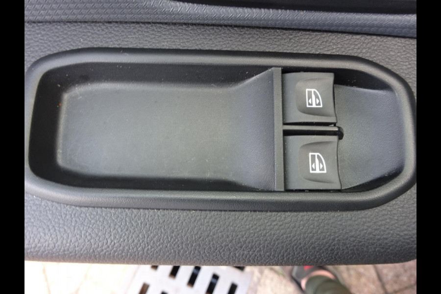 Renault Express 1.5 dCi 75 Comfort + AIRCO GROOT NAVI SCHERM SCHUIFDEUR CRUISE CONTROL