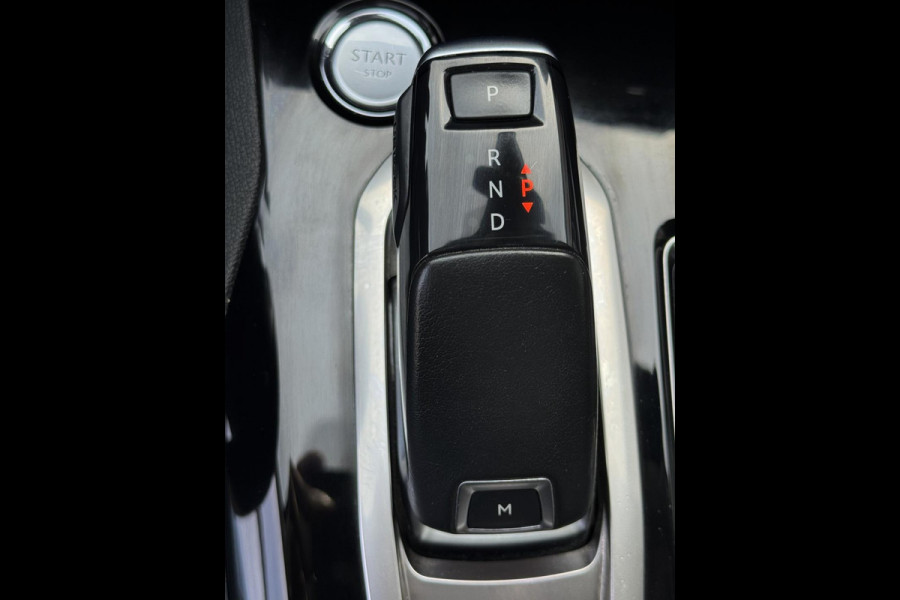 Peugeot 3008 1.2 PureTech Allure -AUTOMAAT I Navigatie I LED/PDC I Achteruitrij camera I Airco I Sport velgen I Dealer onderhouden