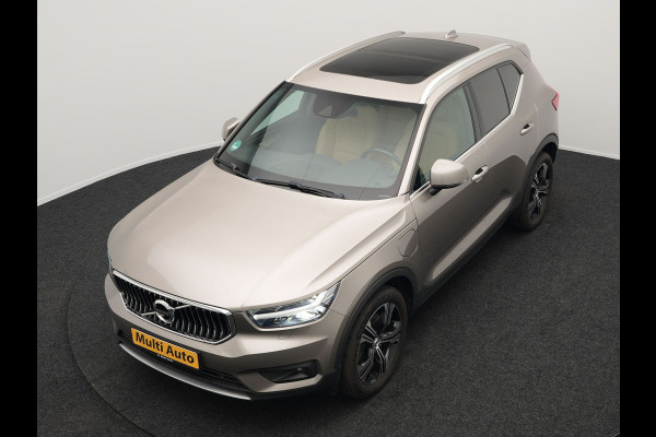 Volvo XC40 T5 Recharge Inscription Plug In Hybrid PHEV | Panodak | Trekhaak af Fabriek | Adaptive Cruise | Harman Kardon | Camera | Verwarmde Lederen Sportstoelen |
