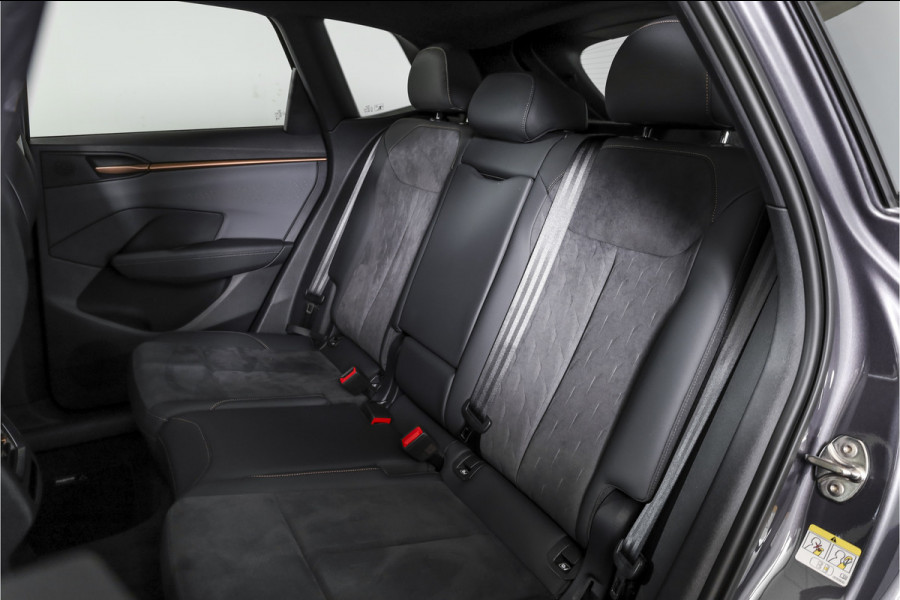 CUPRA Terramar 1.5 TSI e-Hybrid 272 PK VZ Performance | S/K-Panodak | Sennheiser Audio | Adapt. Cruise | Memory Stoel | Stoel-+Stuurverw. | PDC | 360 Camera | NAV + App. Connect | ECC | Elek. Klep | LM 19" | Dark Void lak | 5209