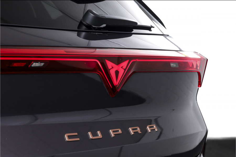 CUPRA Terramar 1.5 TSI e-Hybrid 272 PK VZ Performance | S/K-Panodak | Sennheiser Audio | Adapt. Cruise | Memory Stoel | Stoel-+Stuurverw. | PDC | 360 Camera | NAV + App. Connect | ECC | Elek. Klep | LM 19" | Dark Void lak | 5209