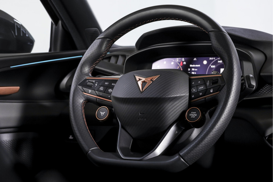 CUPRA Terramar 1.5 TSI e-Hybrid 272 PK VZ Performance | S/K-Panodak | Sennheiser Audio | Adapt. Cruise | Memory Stoel | Stoel-+Stuurverw. | PDC | 360 Camera | NAV + App. Connect | ECC | Elek. Klep | LM 19" | Dark Void lak | 5209