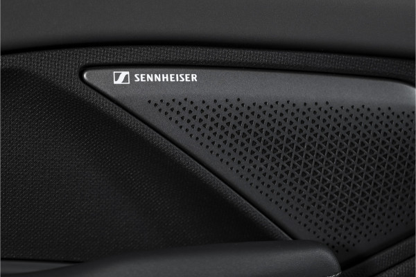 CUPRA Terramar 1.5 TSI e-Hybrid 272 PK VZ Performance | S/K-Panodak | Sennheiser Audio | Adapt. Cruise | Memory Stoel | Stoel-+Stuurverw. | PDC | 360 Camera | NAV + App. Connect | ECC | Elek. Klep | LM 19" | Dark Void lak | 5209