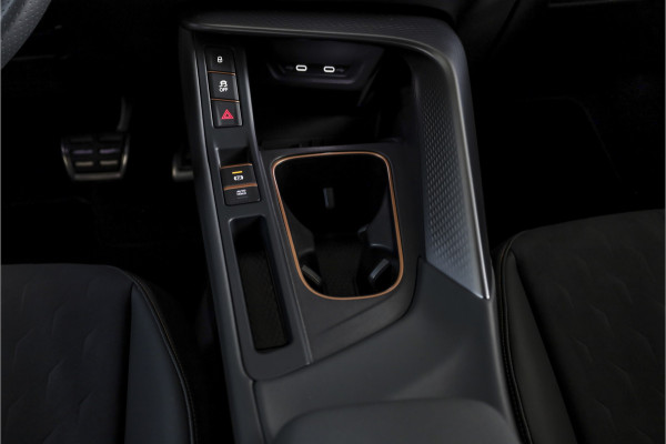 CUPRA Terramar 1.5 TSI e-Hybrid 272 PK VZ Performance | S/K-Panodak | Sennheiser Audio | Adapt. Cruise | Memory Stoel | Stoel-+Stuurverw. | PDC | 360 Camera | NAV + App. Connect | ECC | Elek. Klep | LM 19" | Dark Void lak | 5209